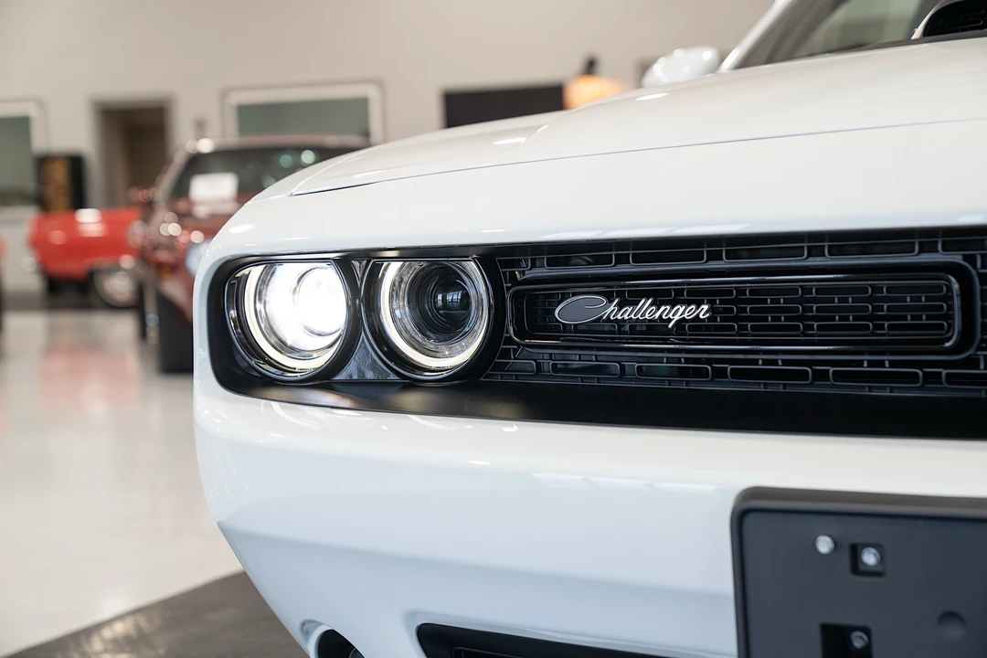 2015 Dodge Challenger SRT8 & 392 3rd Gen - Image 13 of 31