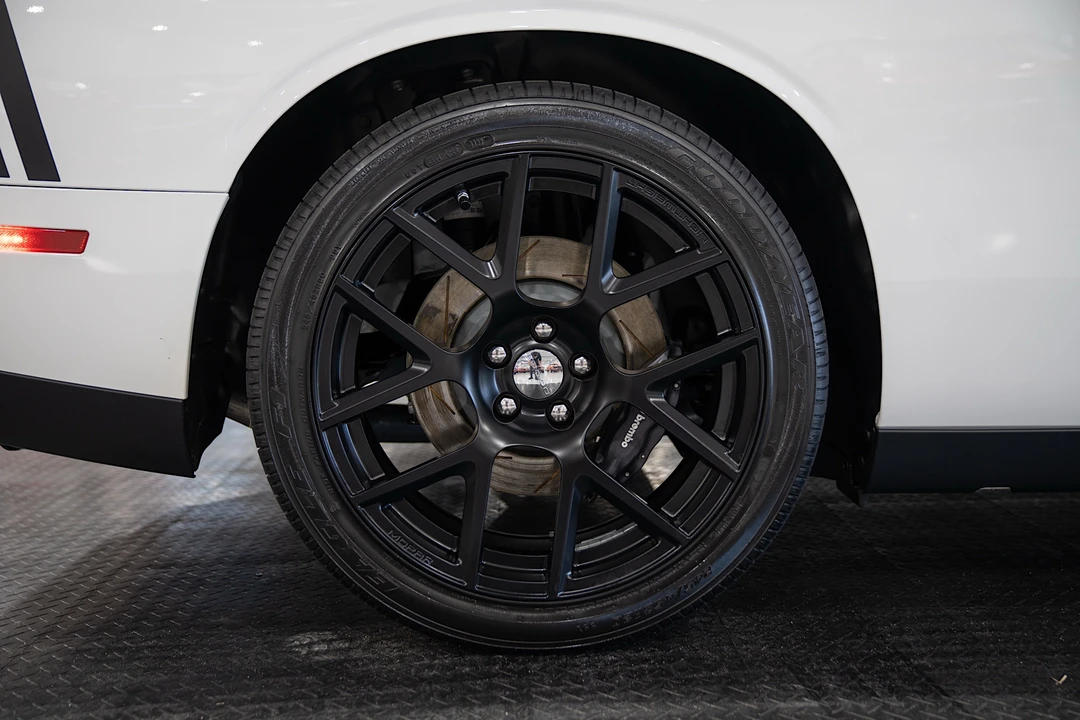 2015 Dodge Challenger SRT8 & 392 3rd Gen - Image 25 of 31