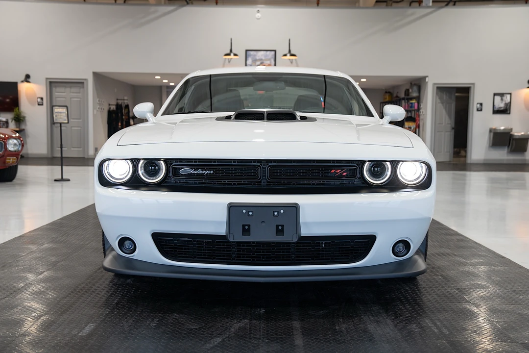 2015 Dodge Challenger SRT8 & 392 3rd Gen - Image 10 of 31
