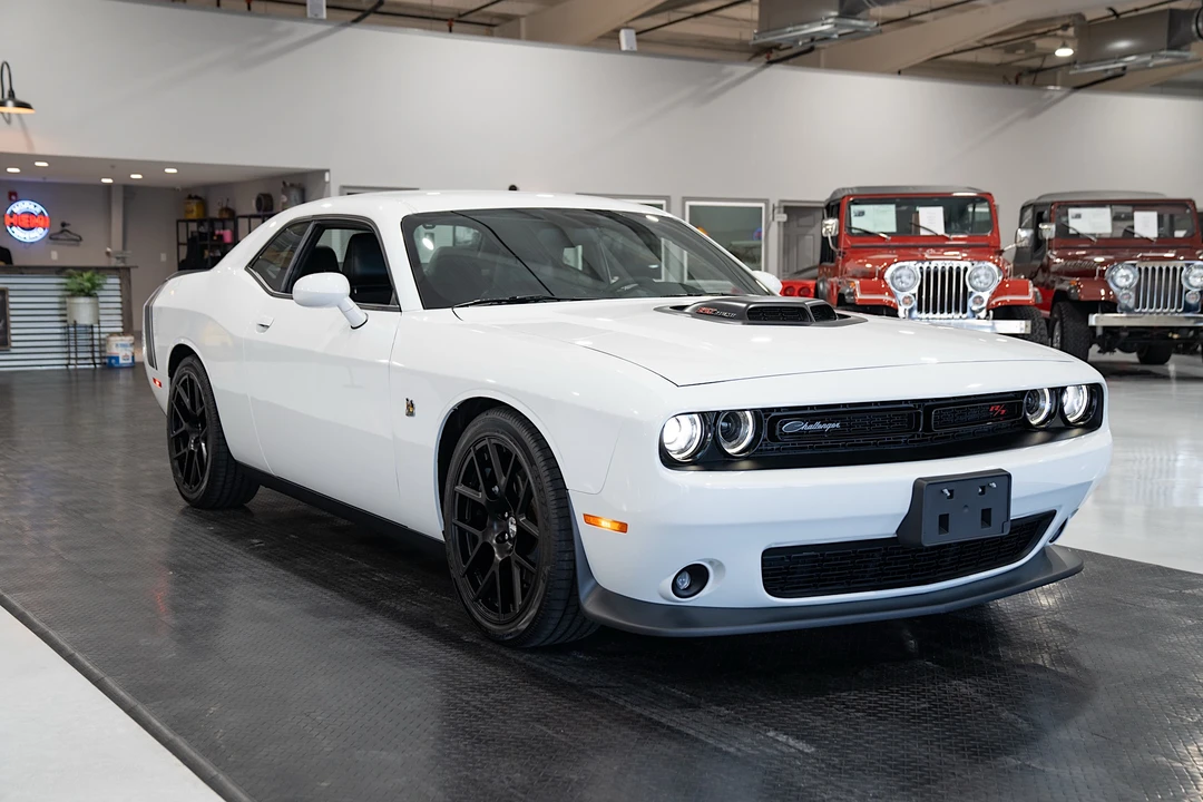 2015 Dodge Challenger SRT8 & 392 3rd Gen - Image 2 of 31