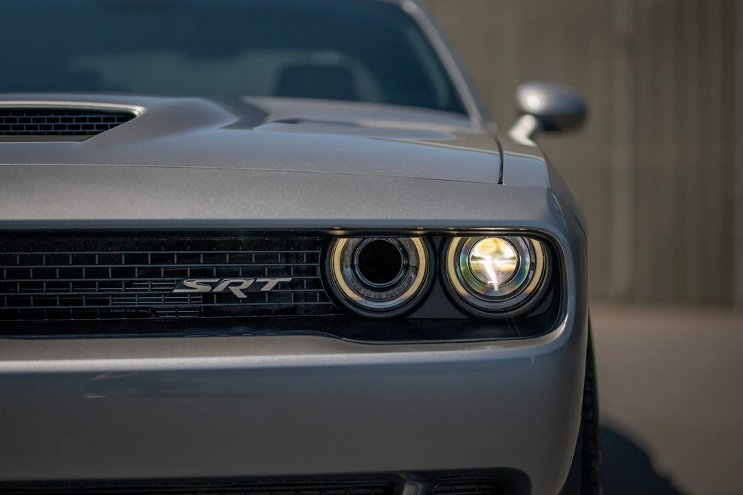 2015 Dodge Challenger SRT Hellcat 3rd Gen - Image 26 of 31
