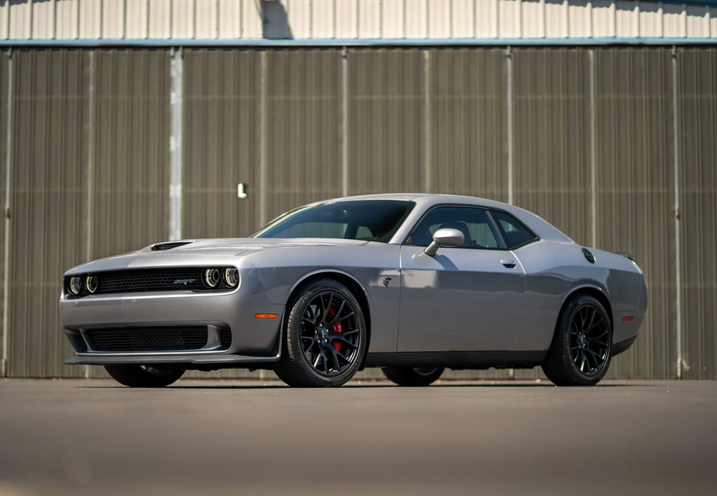 2015 Dodge Challenger SRT Hellcat 3rd Gen - Image 8 of 31