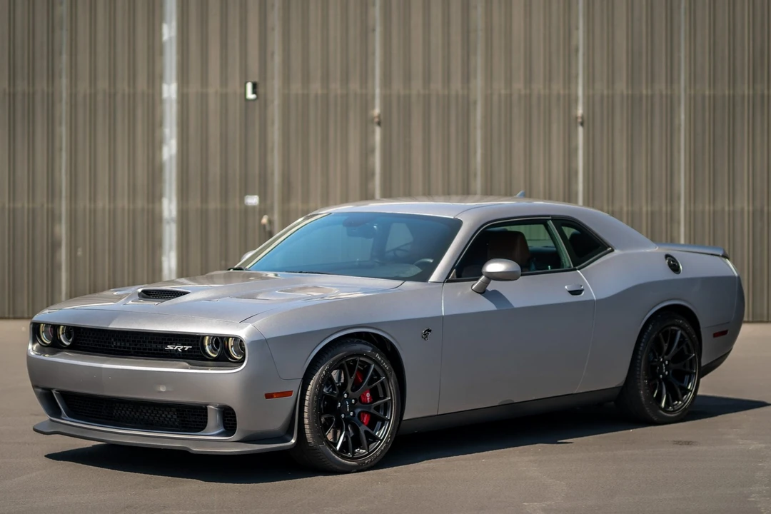 2015 Dodge Challenger SRT Hellcat 3rd Gen - Image 7 of 31