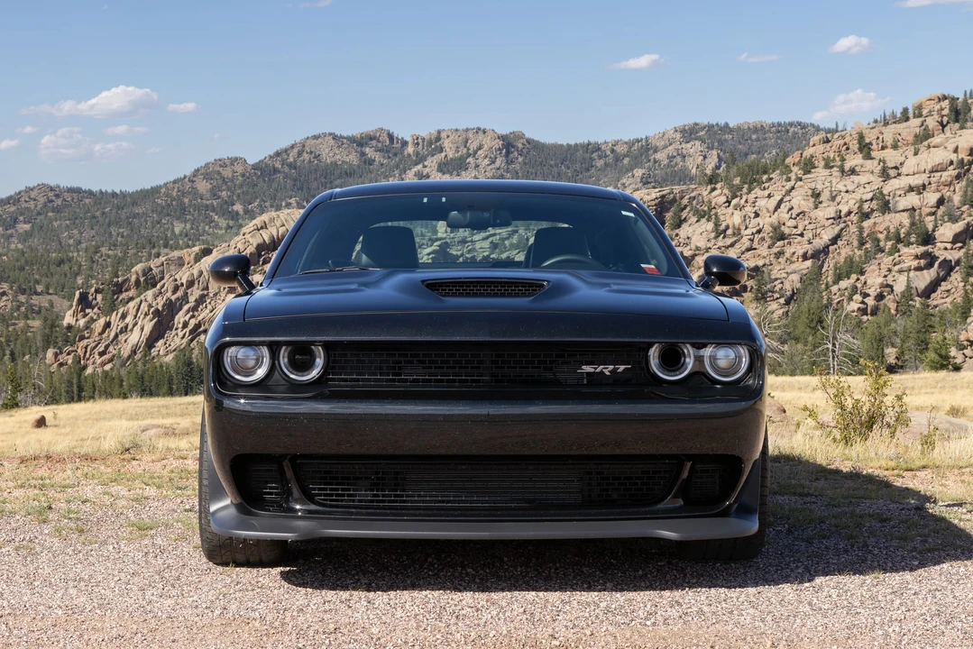 2015 Dodge Challenger SRT Hellcat 3rd Gen - Image 4 of 31