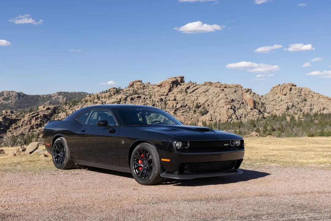 2015 Dodge Challenger SRT Hellcat 3rd Gen - Image 6 of 31