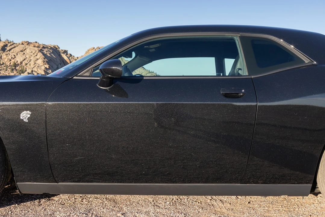 2015 Dodge Challenger SRT Hellcat 3rd Gen - Image 16 of 31
