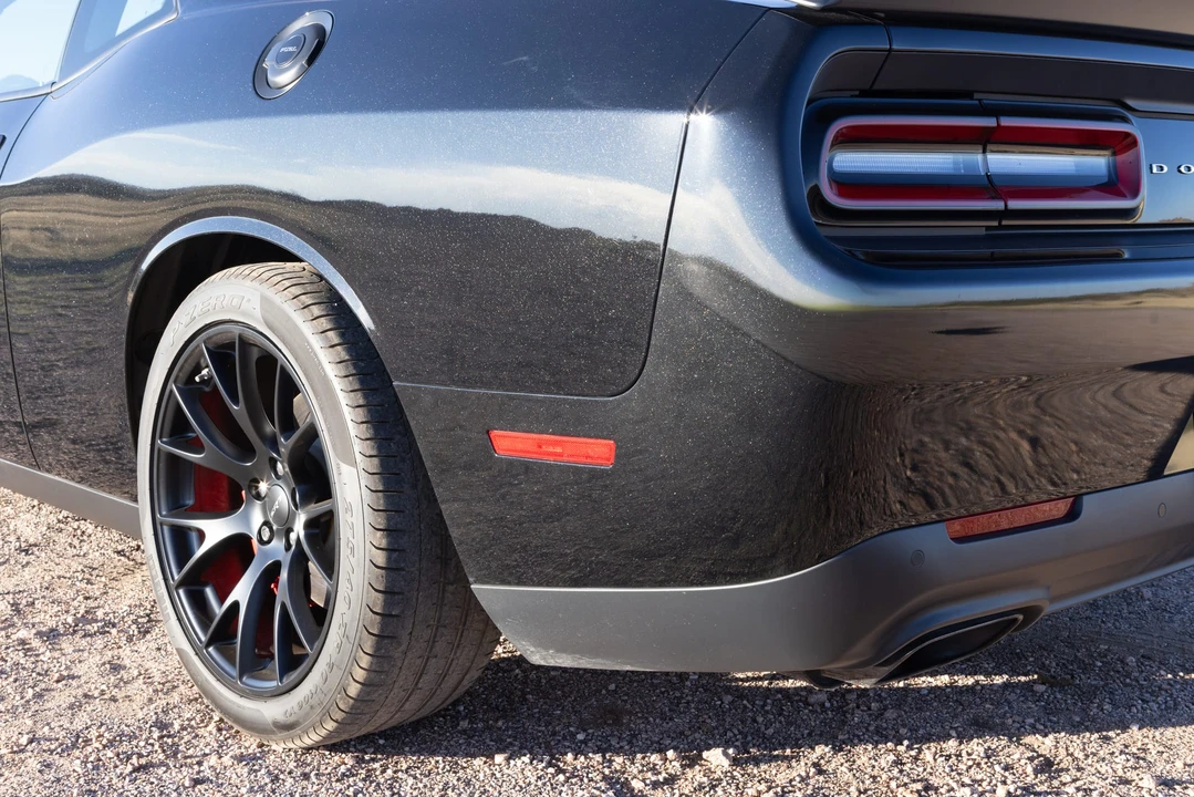 2015 Dodge Challenger SRT Hellcat 3rd Gen - Image 20 of 31