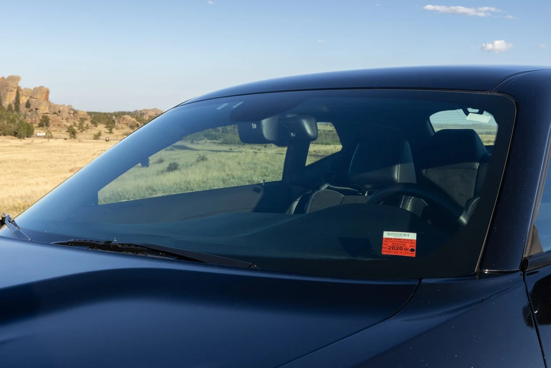 2015 Dodge Challenger SRT Hellcat 3rd Gen - Image 14 of 31