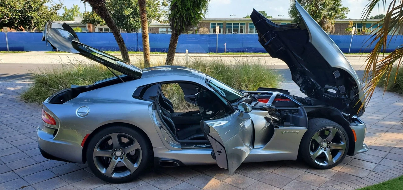 2015 Dodge Viper 5th Gen - Image 26 of 31