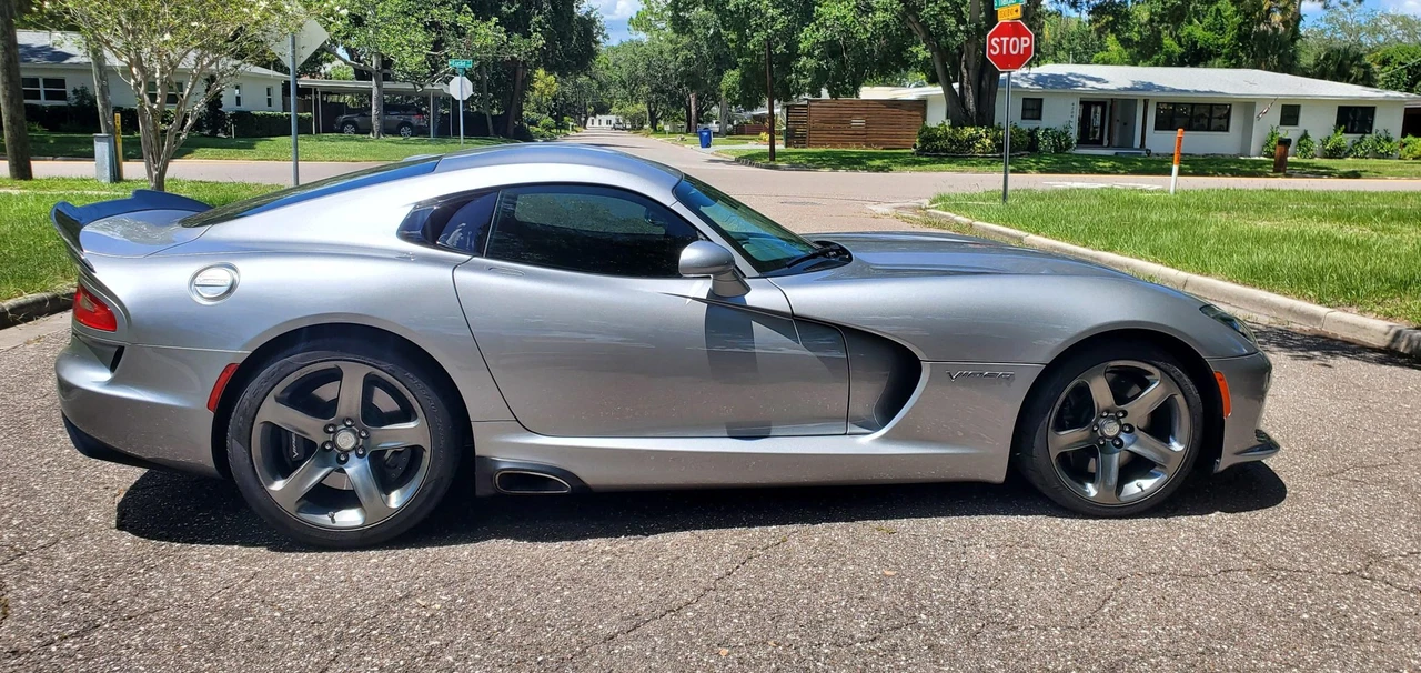 2015 Dodge Viper 5th Gen - Image 14 of 31