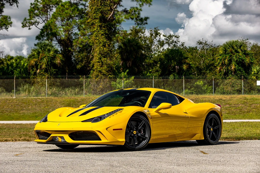 2015 Ferrari 458 Speciale - Image 5 of 31
