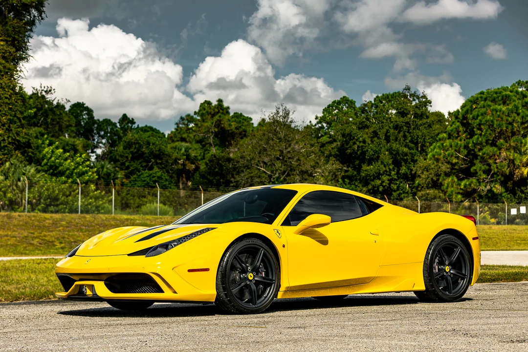 2015 Ferrari 458 Speciale - Image 10 of 31