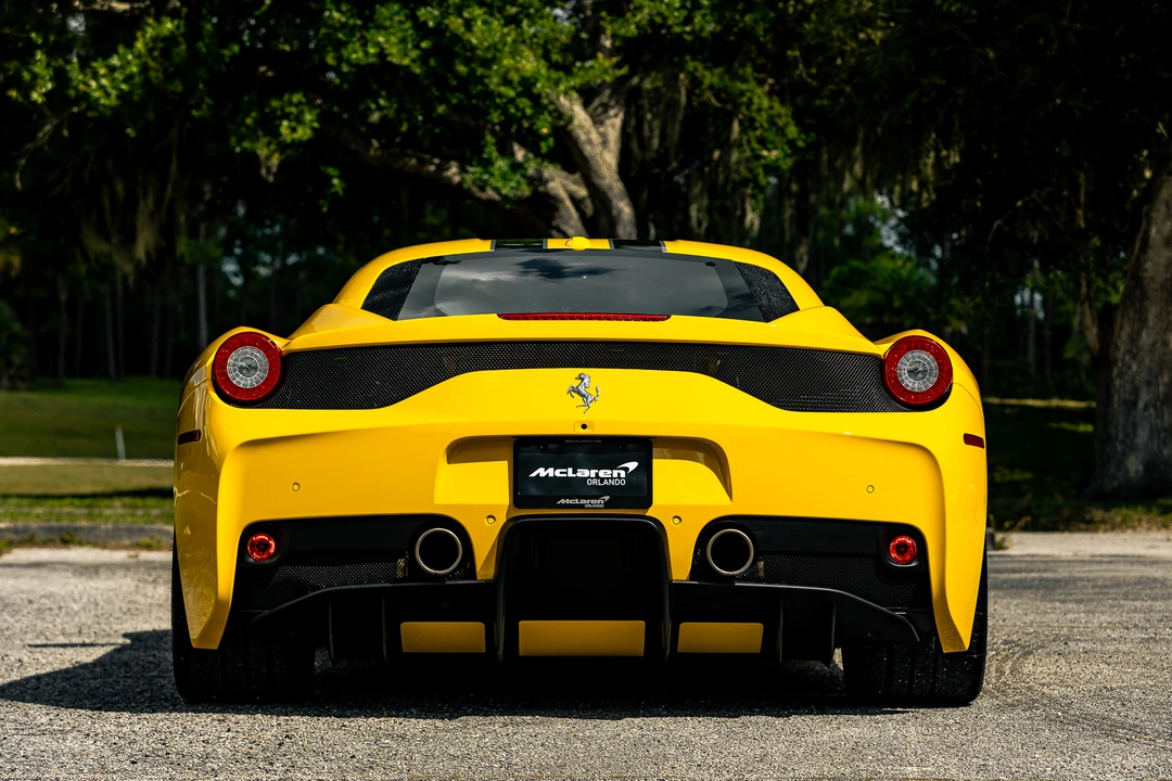 2015 Ferrari 458 Speciale - Image 20 of 31