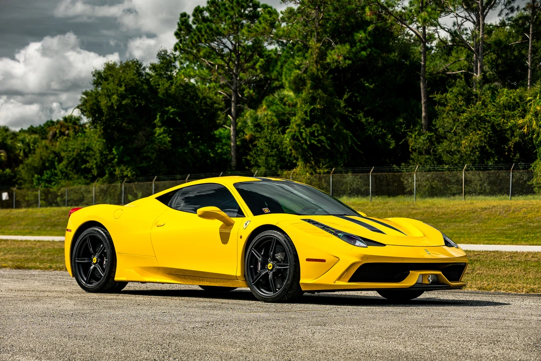 2015 Ferrari 458 Speciale - Image 30 of 31