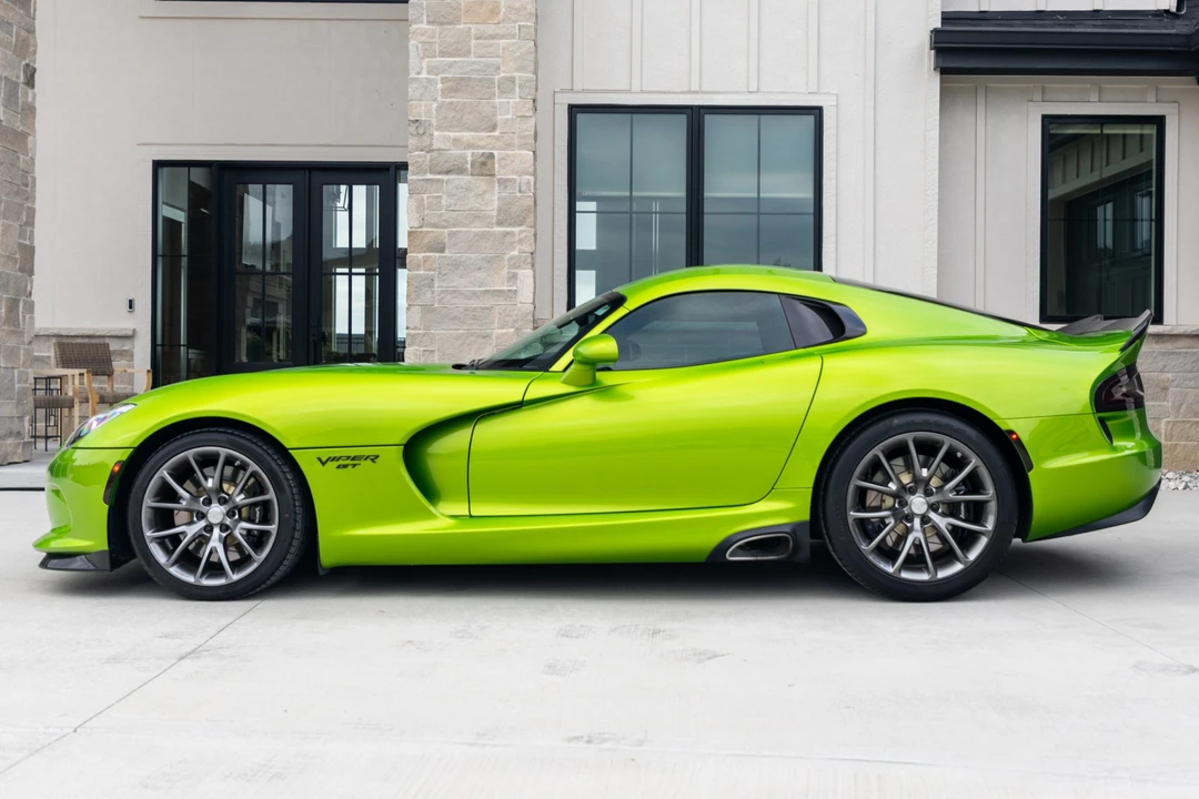 2016 Dodge Viper 5th Gen - Image 17 of 31