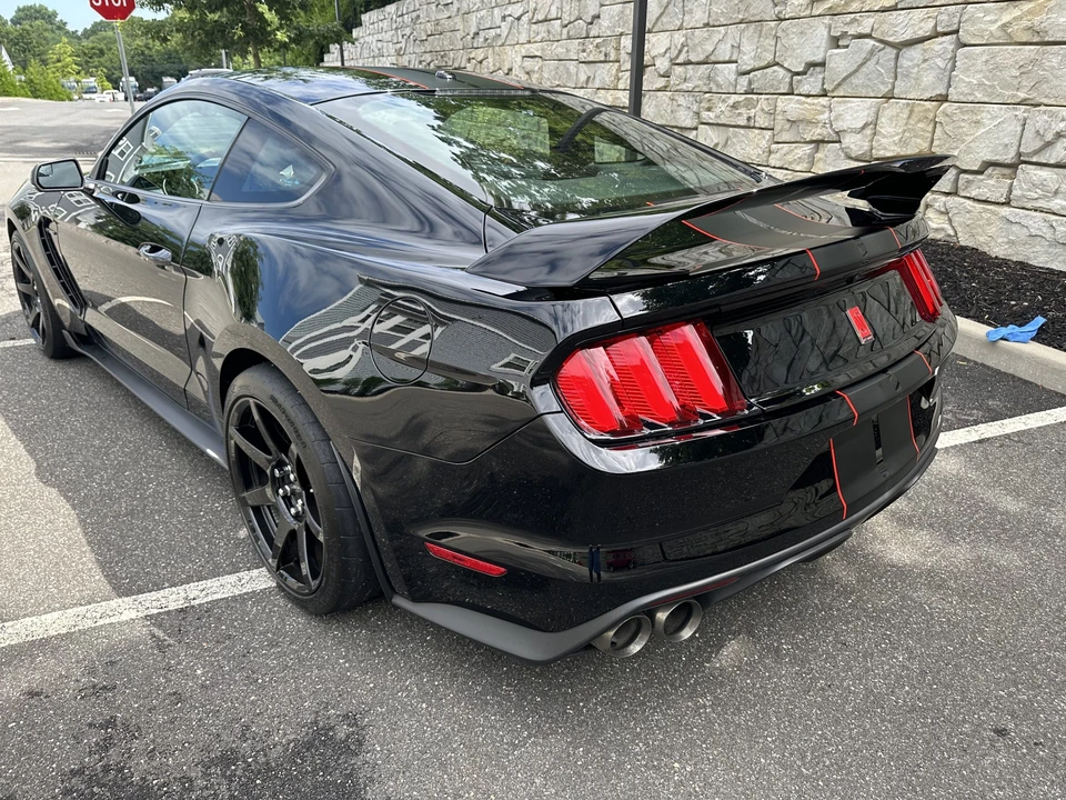 2018 Ford S550 Shelby Mustang GT350R - Image 8 of 31