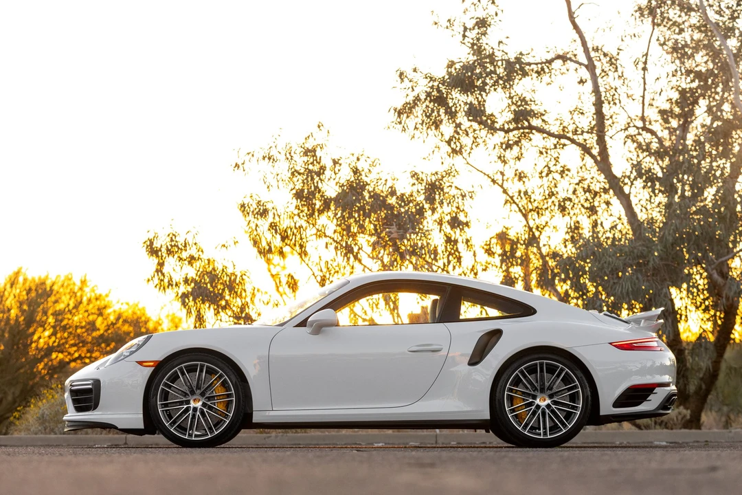 2018 Porsche 991 Turbo - Image 8 of 31