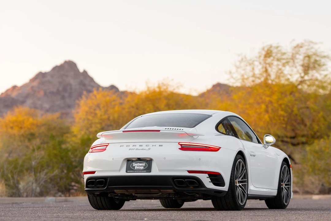 2018 Porsche 991 Turbo - Image 16 of 31