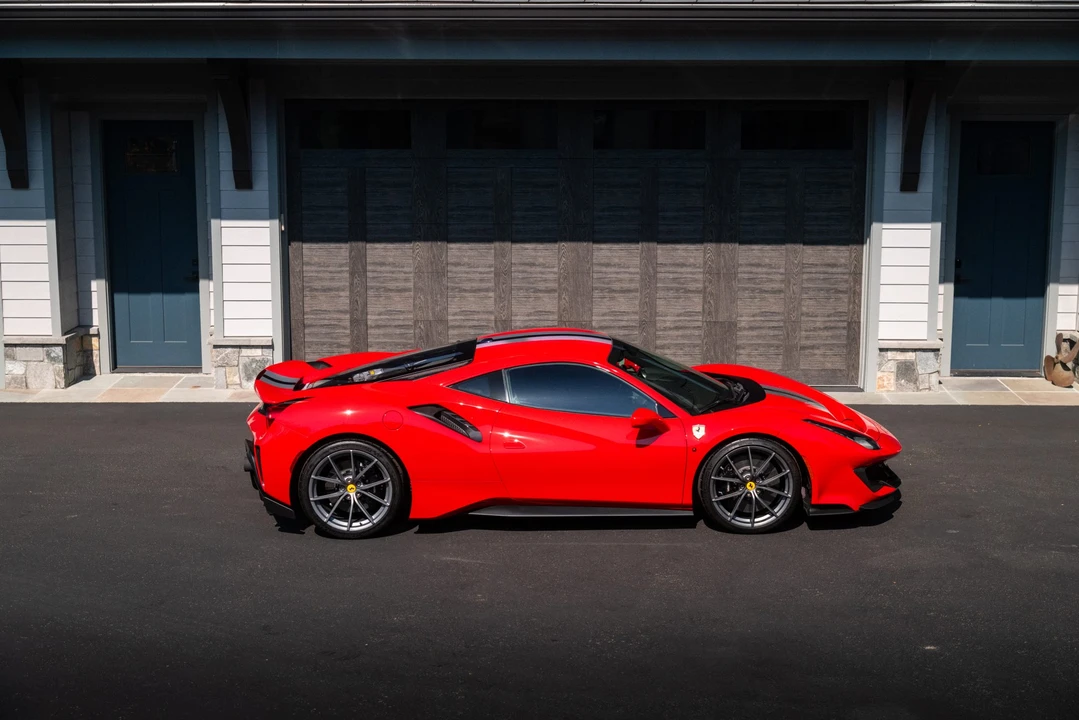 2019 Ferrari 488 Pista - Image 19 of 31