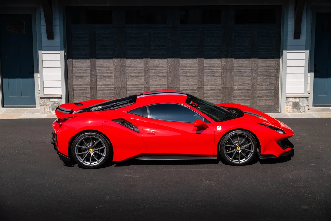 2019 Ferrari 488 Pista - Image 23 of 31