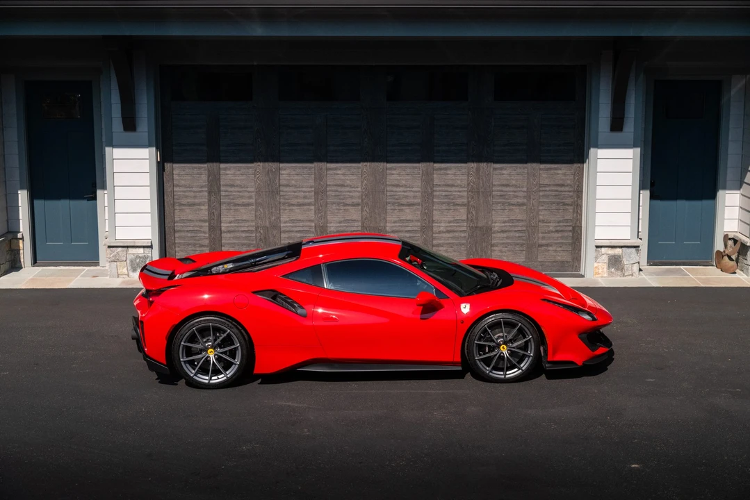 2019 Ferrari 488 Pista - Image 24 of 31