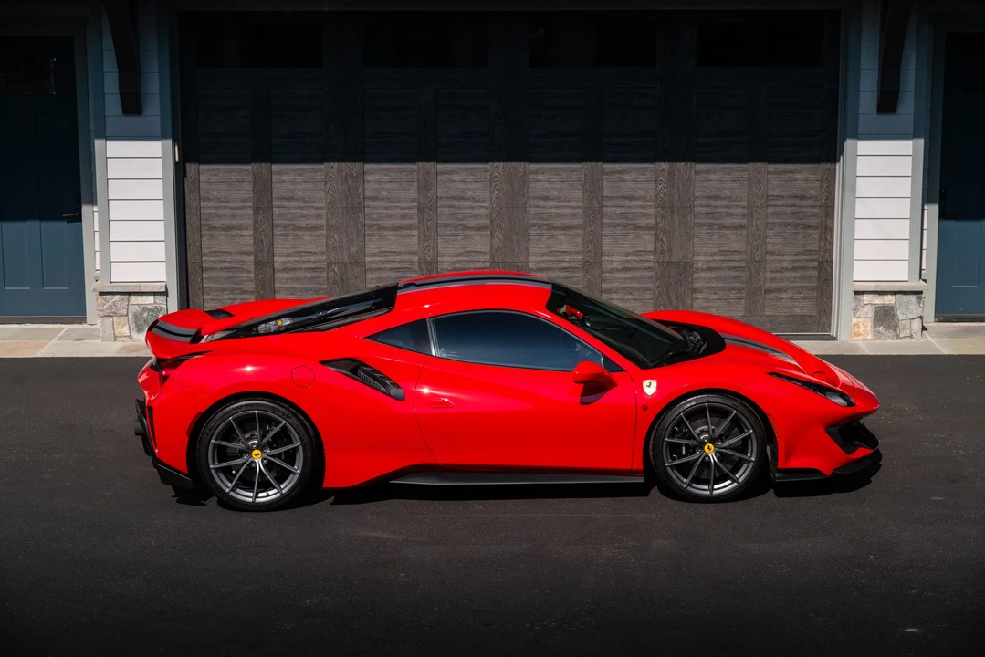 2019 Ferrari 488 Pista - Image 25 of 31