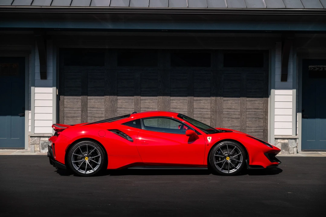 2019 Ferrari 488 Pista - Image 26 of 31