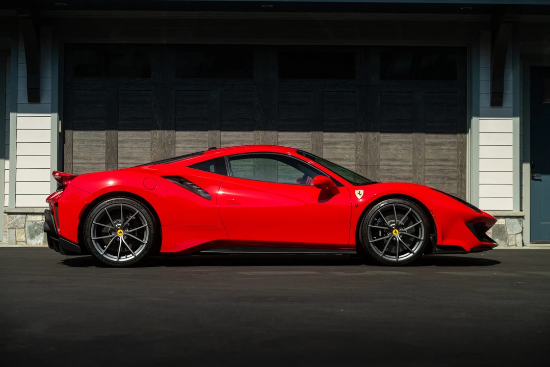 2019 Ferrari 488 Pista - Image 30 of 31