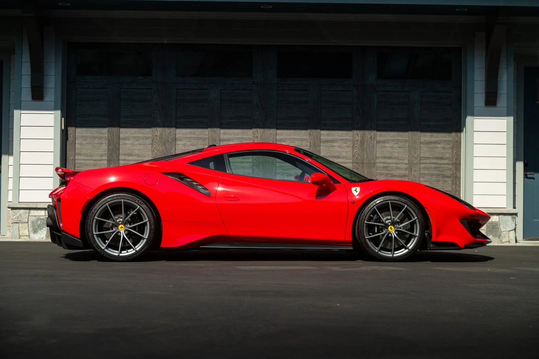 2019 Ferrari 488 Pista - Image 31 of 31