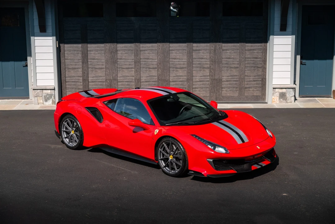 2019 Ferrari 488 Pista - Image 13 of 31