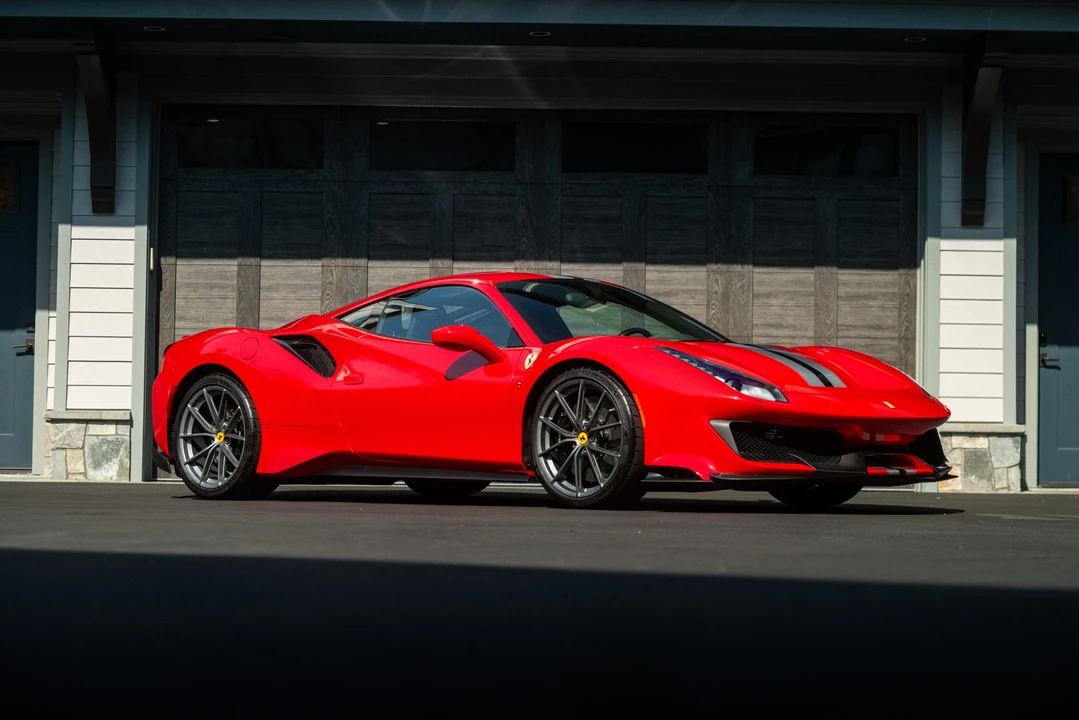 2019 Ferrari 488 Pista - Image 17 of 31