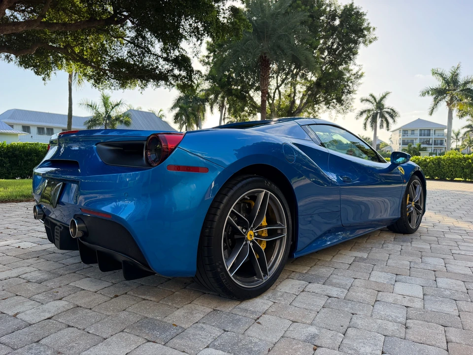 2019 Ferrari 488 Spider - Image 17 of 31