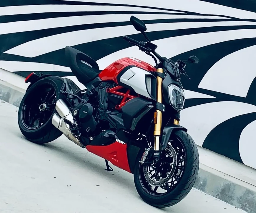 2021 Ducati Diavel - Image 2 of 6
