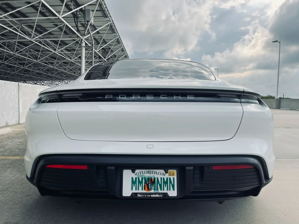 2021 Porsche Taycan - Image 5 of 6