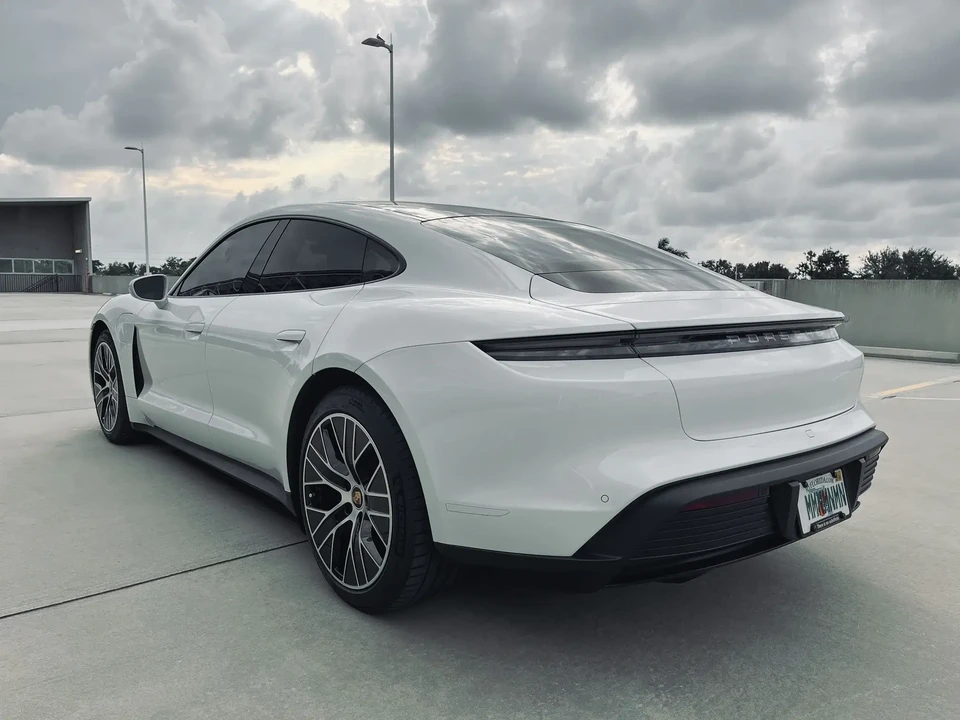 2021 Porsche Taycan - Image 4 of 6