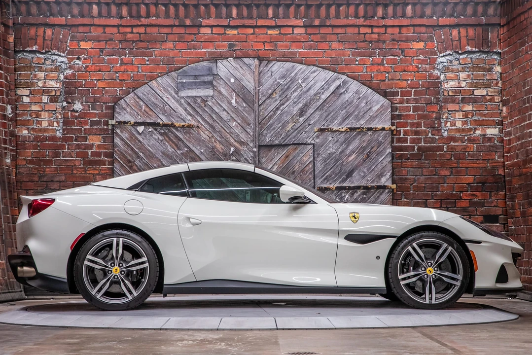 2022 Ferrari Portofino M - Image 12 of 31