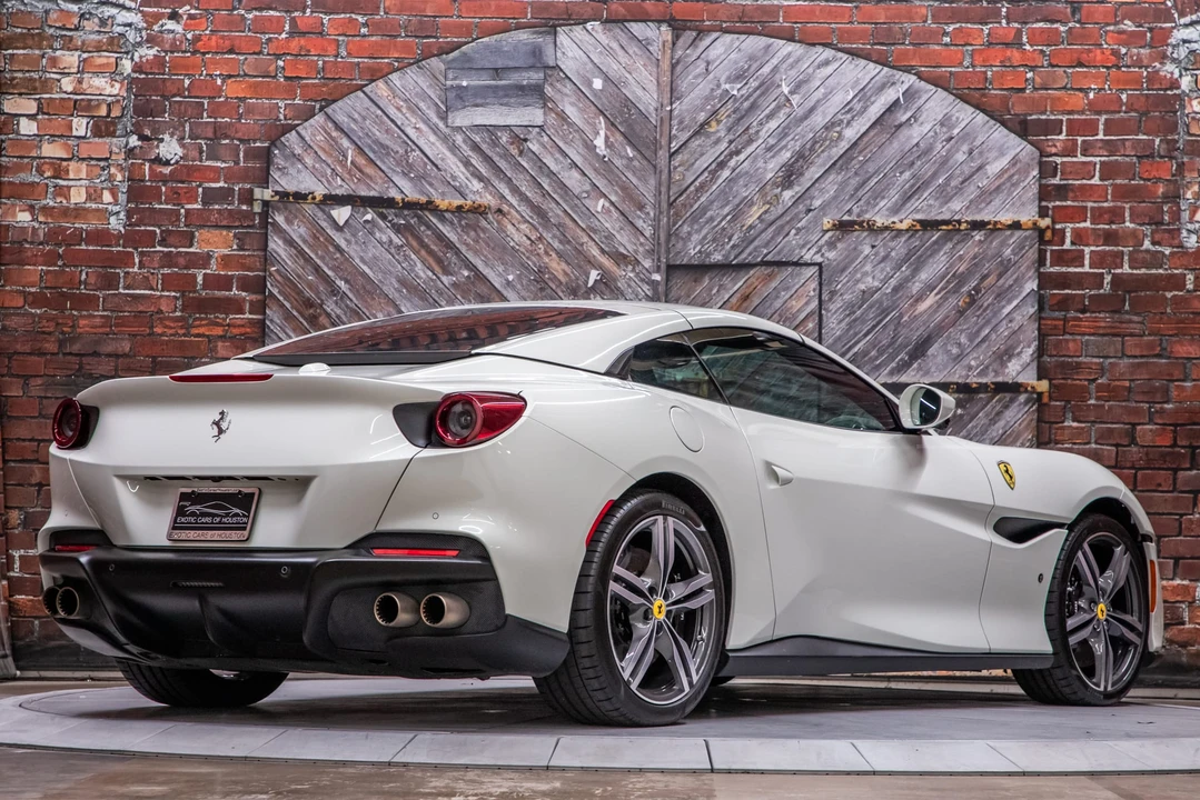 2022 Ferrari Portofino M - Image 13 of 31