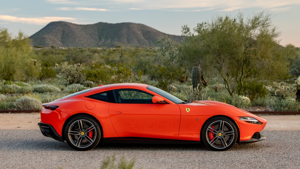 2022 Ferrari Roma - Image 31 of 31