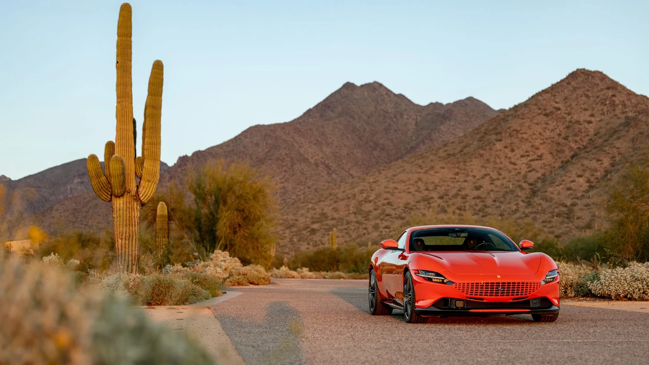 2022 Ferrari Roma - Image 13 of 31