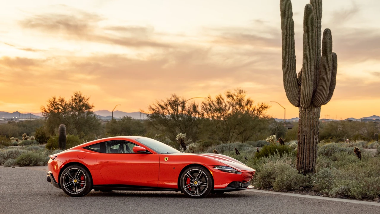 2022 Ferrari Roma - Image 20 of 31