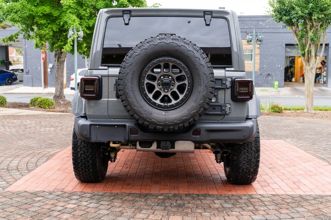 2022 Jeep JL Wrangler - Image 13 of 31
