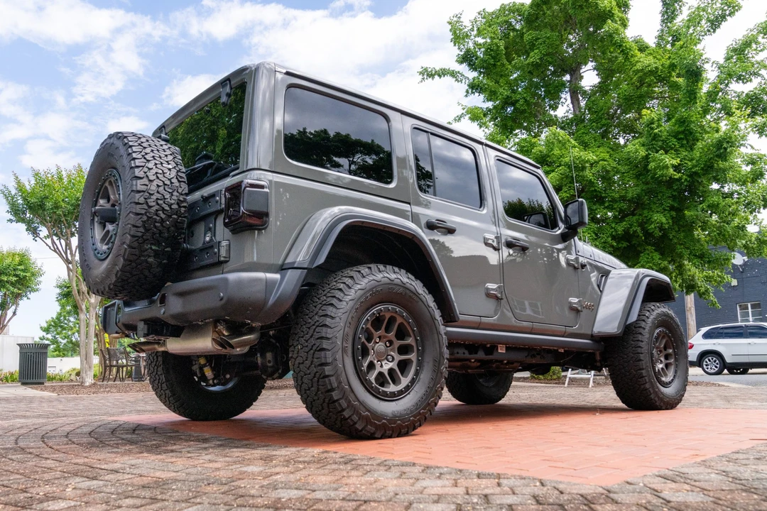 2022 Jeep JL Wrangler - Image 11 of 31