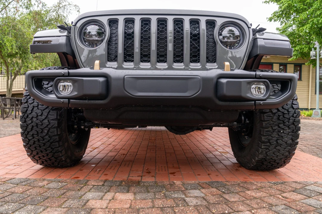 2022 Jeep JL Wrangler - Image 19 of 31
