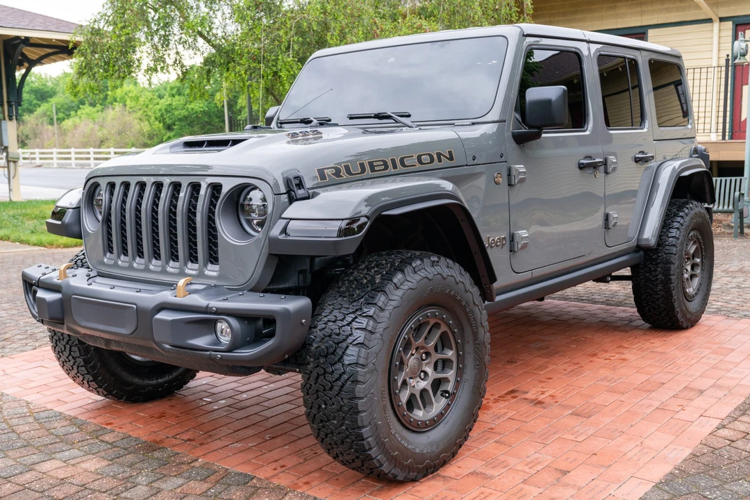 2022 Jeep JL Wrangler - Image 2 of 31