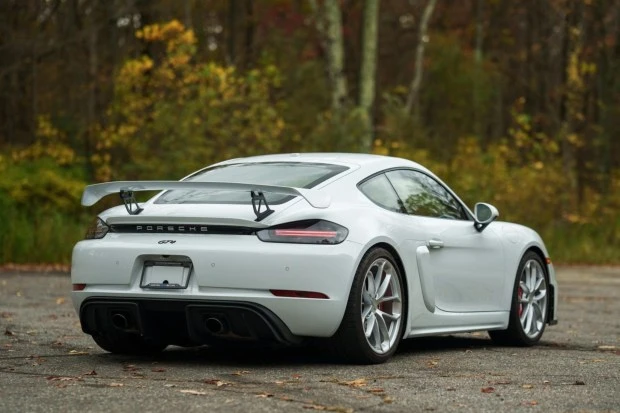 2022 Porsche 718 Cayman GT4 - Image 2 of 8