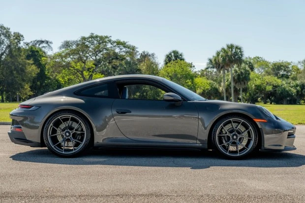 2022 Porsche 992 GT3 - Image 3 of 6