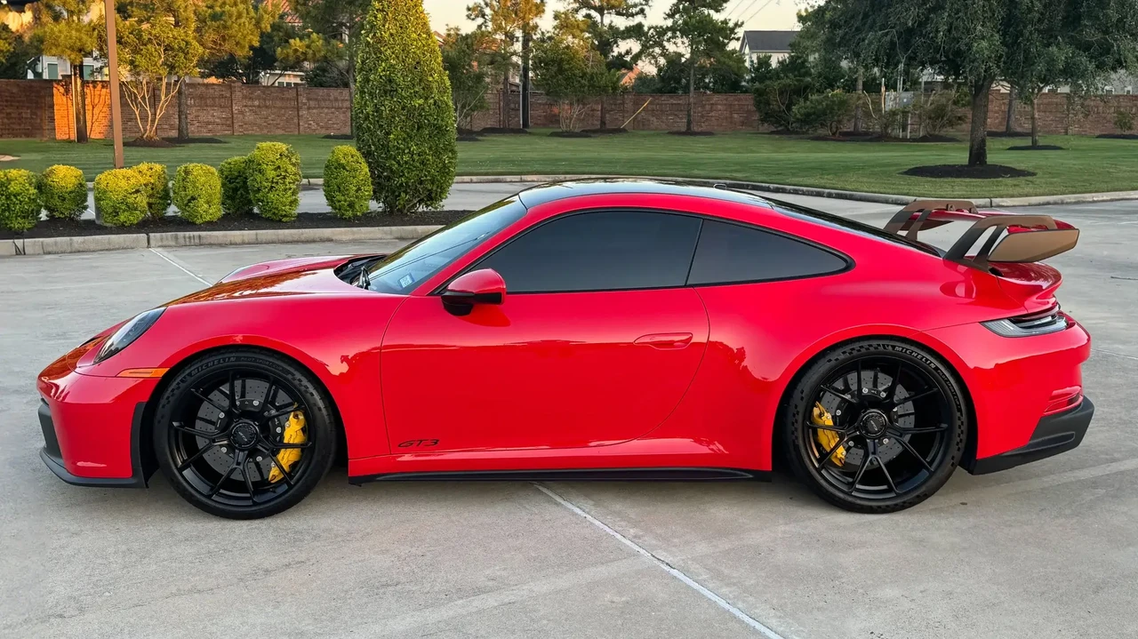 2022 Porsche 992 GT3 - Image 4 of 6