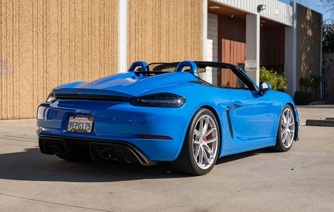 2023 Porsche - Image 17 of 31