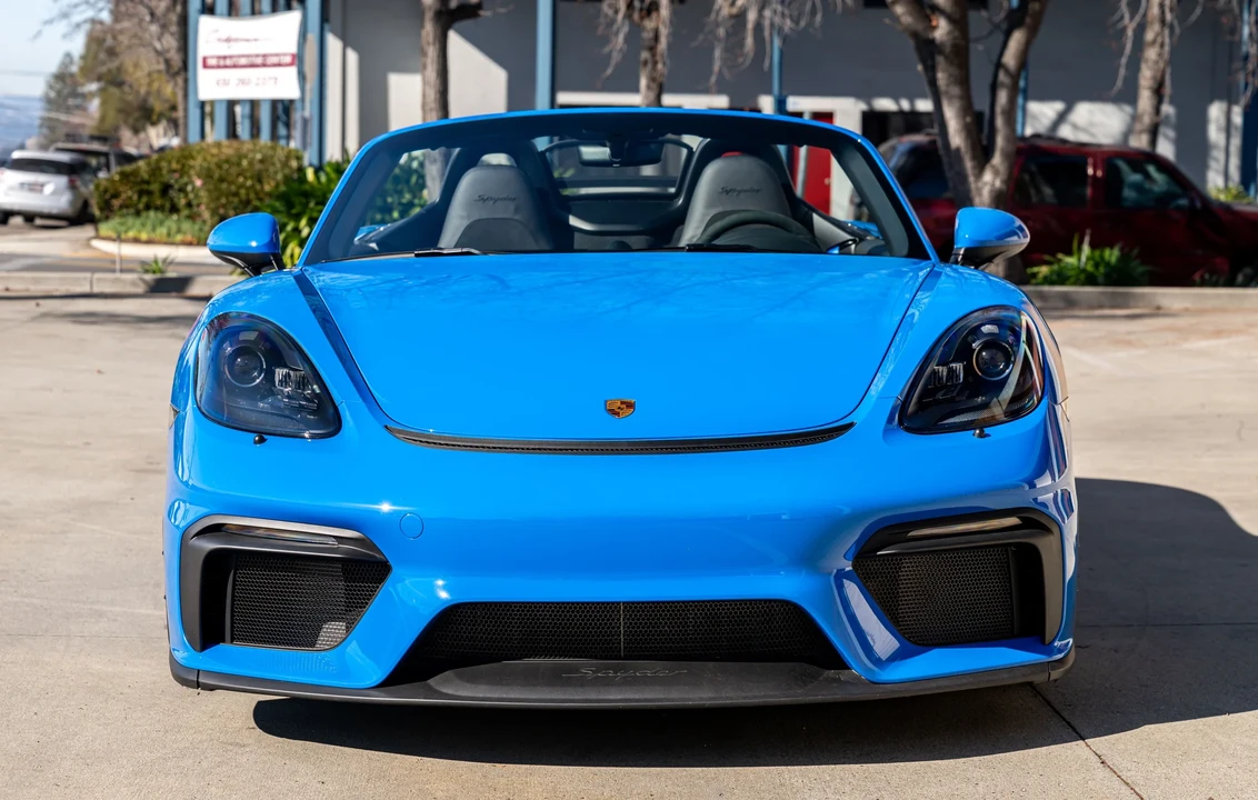 2023 Porsche - Image 3 of 31