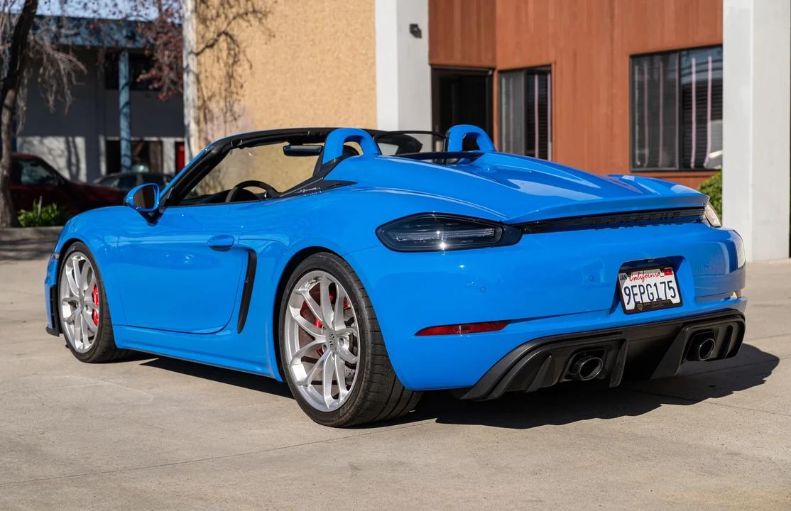 2023 Porsche - Image 11 of 31